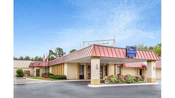 Baymont by Wyndham Queensbury Lake George 4