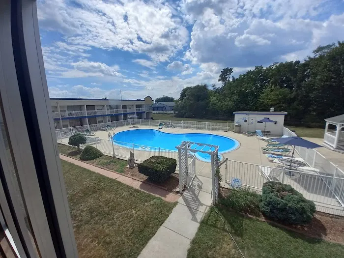 Days Inn by Wyndham Carlisle North 4