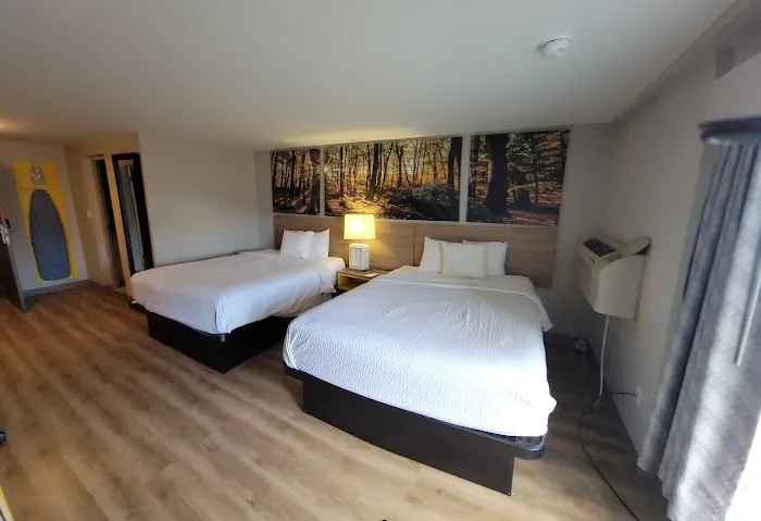 Days Inn by Wyndham Carlisle North 4