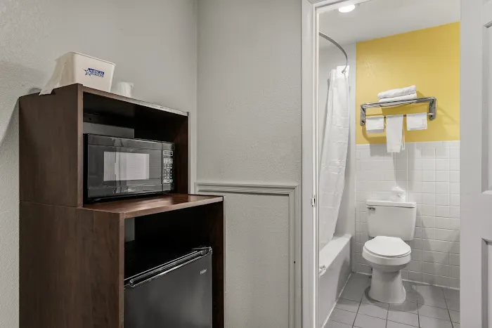 Americas Best Value Inn Carlisle 4