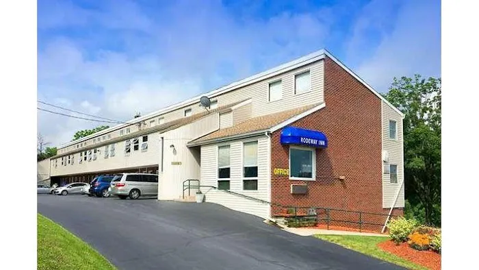 Rodeway Inn State College - near University 4