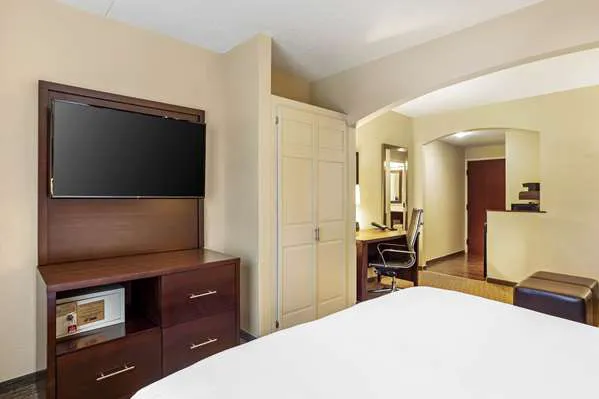 Comfort Suites near Penn State - State College, PA 4