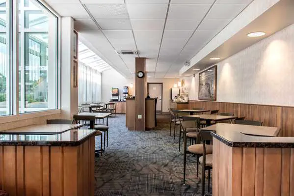 Days Inn by Wyndham Penn State 4