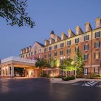 Holiday Inn Express State College @Williamsburg Square by IHG ico