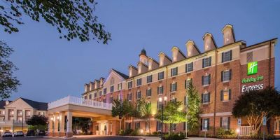 Holiday Inn Express State College @Williamsburg Square by IHG