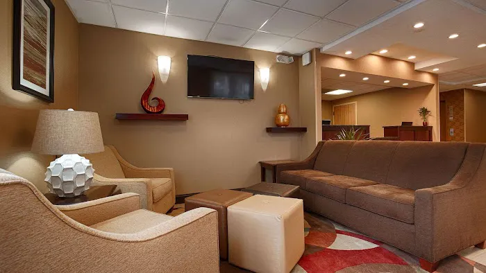 Best Western Springfield West Inn 4