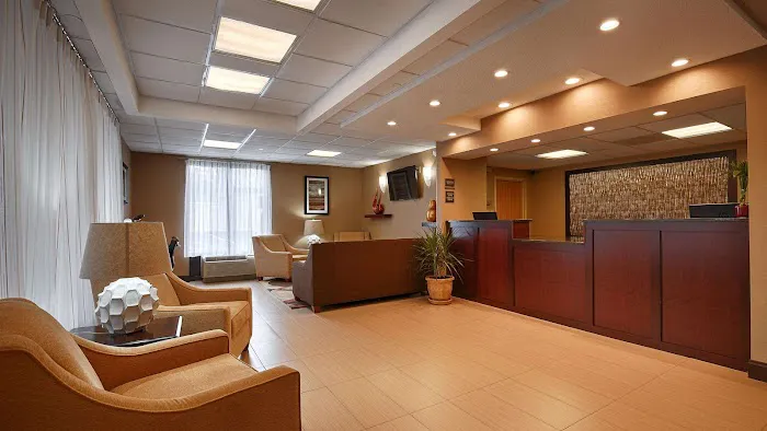 Best Western Springfield West Inn 4