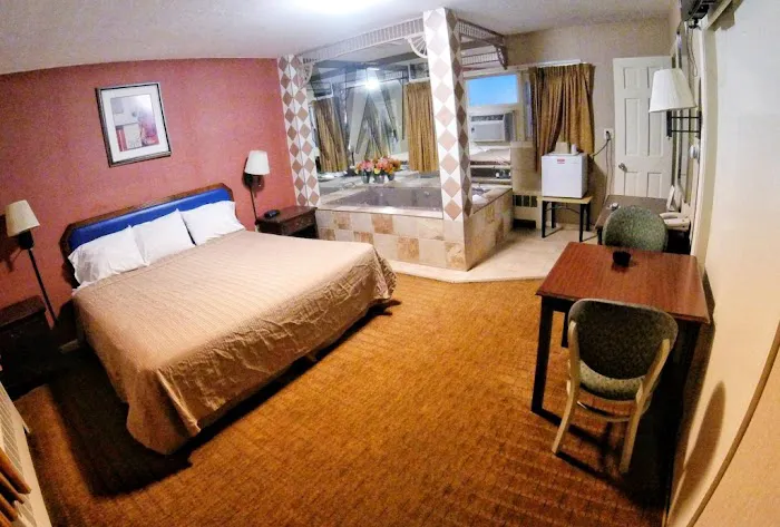 Red Carpet Inn West Springfield, MA 4