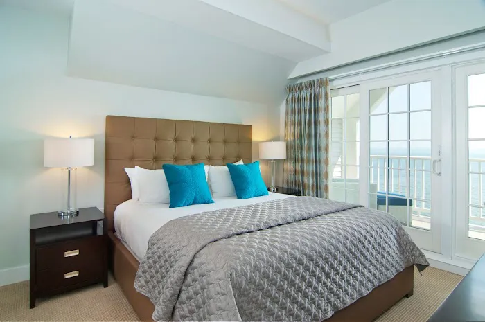 Water's Edge Resort & Spa 5