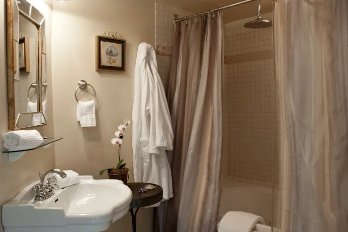 Scranton Seahorse Inn 5