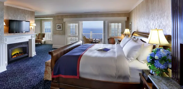 Madison Beach Hotel, Curio Collection by Hilton 5