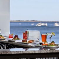 Madison Beach Hotel, Curio Collection by Hilton ico