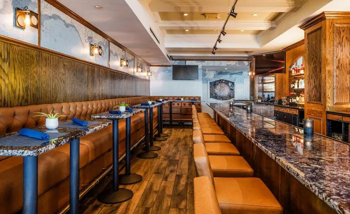 Madison Beach Hotel, Curio Collection by Hilton 5
