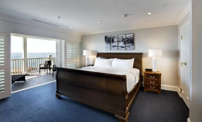 Madison Beach Hotel, Curio Collection by Hilton 5