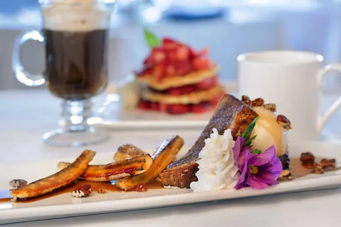 Madison Beach Hotel, Curio Collection by Hilton 5