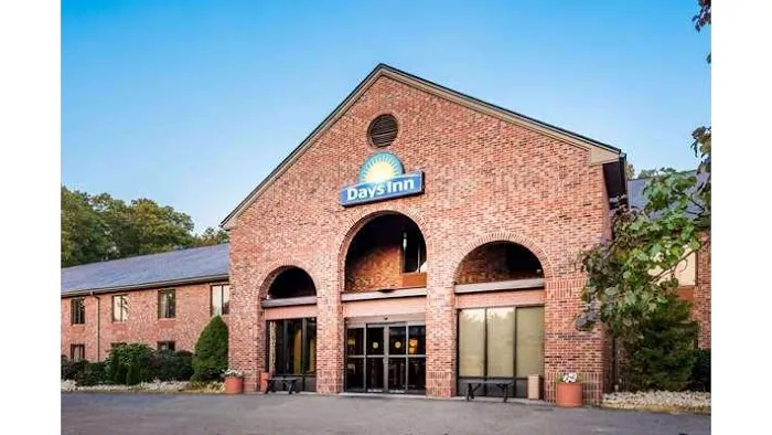 Days Inn by Wyndham Niantic Near Casinos 5