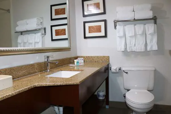 Comfort Suites Near Casinos 5
