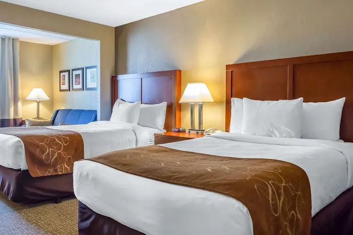 Comfort Suites Near Casinos 5