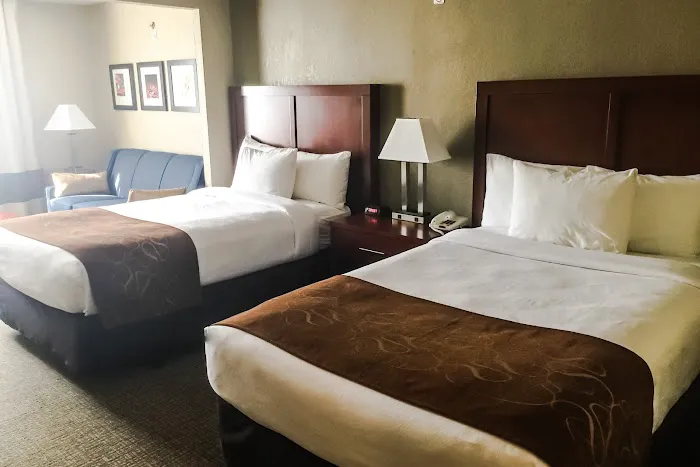 Comfort Suites Near Casinos 5