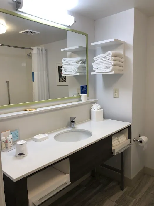 Hampton Inn Norwich 5