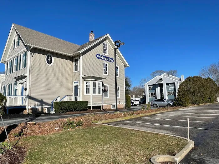 The Niantic Inn 5