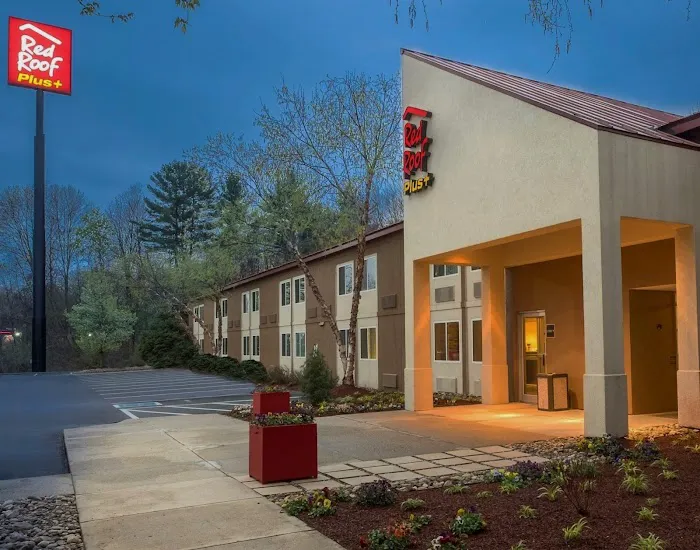 Red Roof PLUS+ South Deerfield – Amherst 5