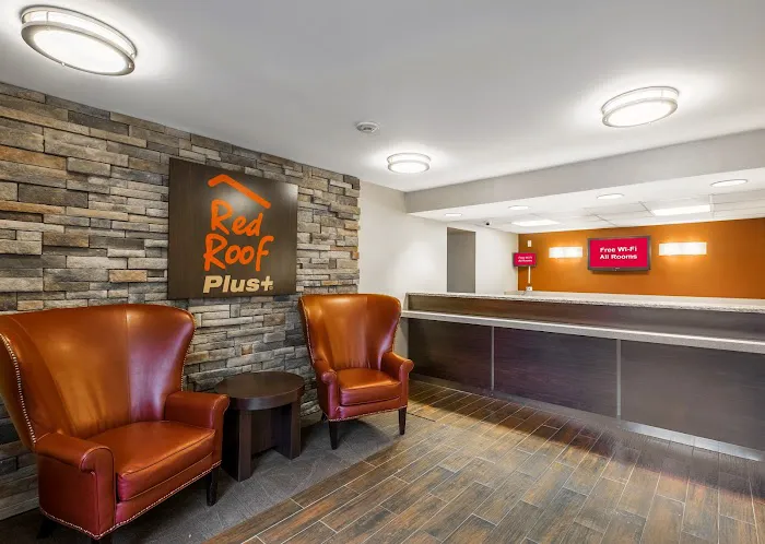 Red Roof PLUS+ South Deerfield – Amherst 5