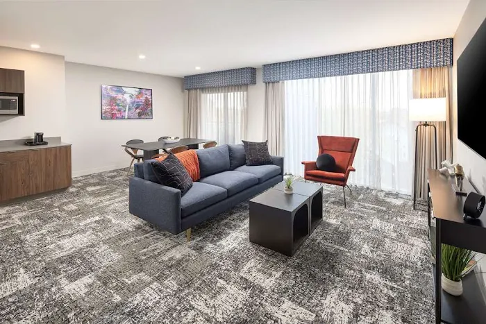 Hampton Inn & Suites Rochester Downtown 5