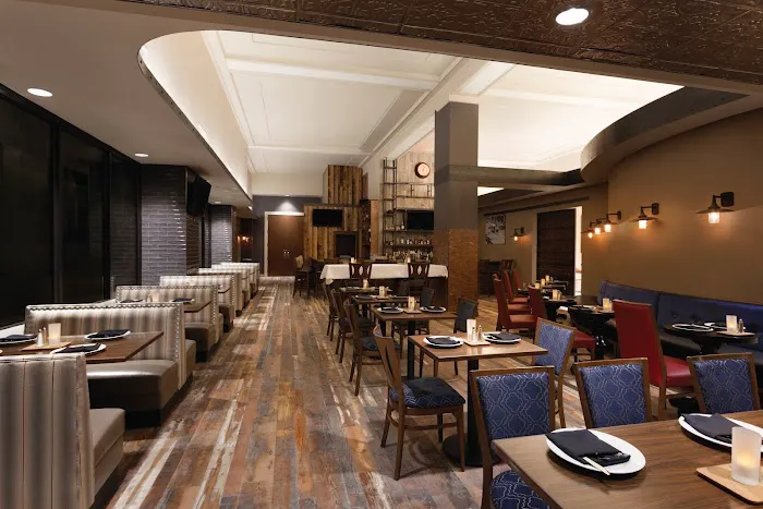 Hilton Garden Inn Rochester Downtown 5