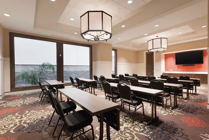 Hilton Garden Inn Rochester Downtown 5