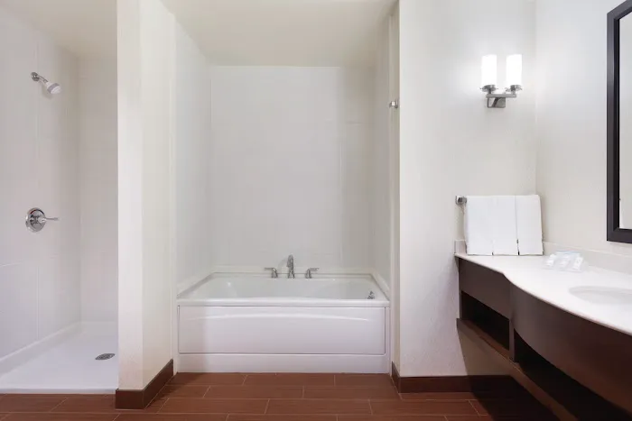 Hilton Garden Inn Rochester Downtown 5