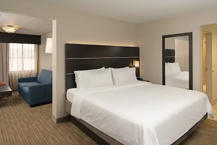 Holiday Inn Express Rochester - Greece by IHG 4
