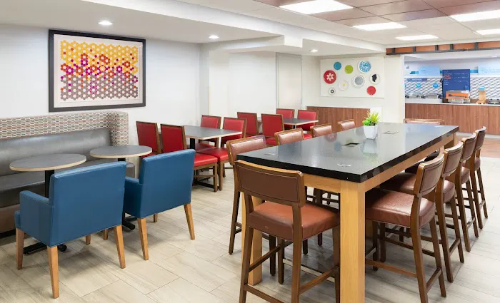 Holiday Inn Express Rochester - Greece by IHG 4