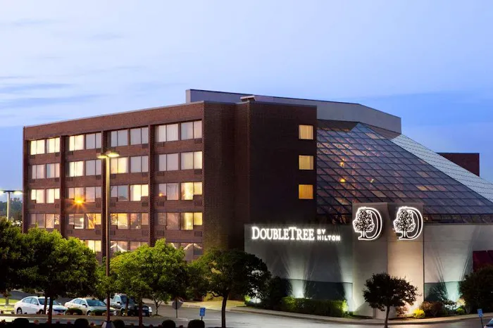 DoubleTree by Hilton Hotel Rochester 4