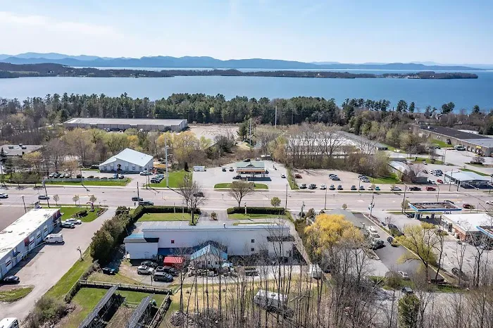 South Side Inn - Burlington 4