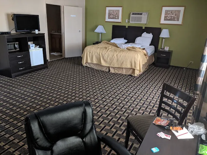 Travelodge by Wyndham South Burlington 4