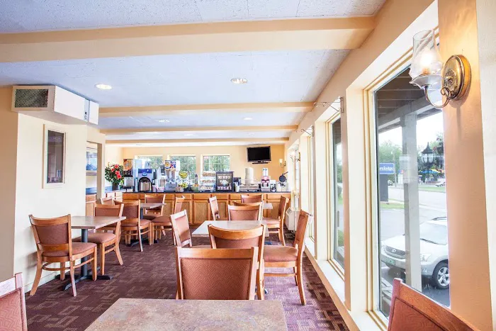 Travelodge by Wyndham South Burlington 4