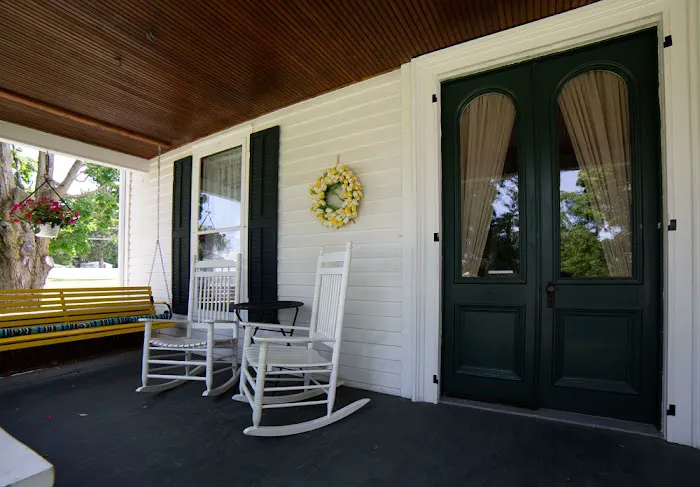 Judge's Quarters Bed & Breakfast 4