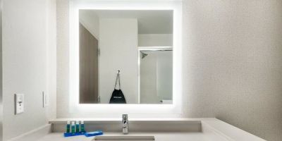 Holiday Inn Express & Suites Queensbury - Lake George Area by IHG