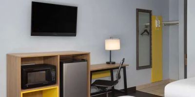 Days Inn by Wyndham Queensbury/Lake George