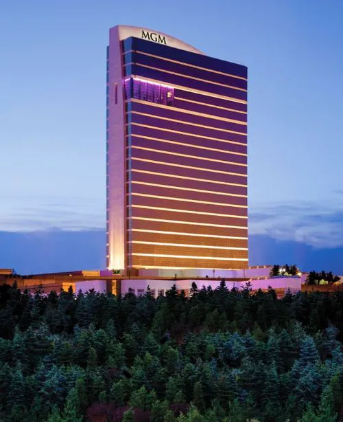 MGM Tower 4