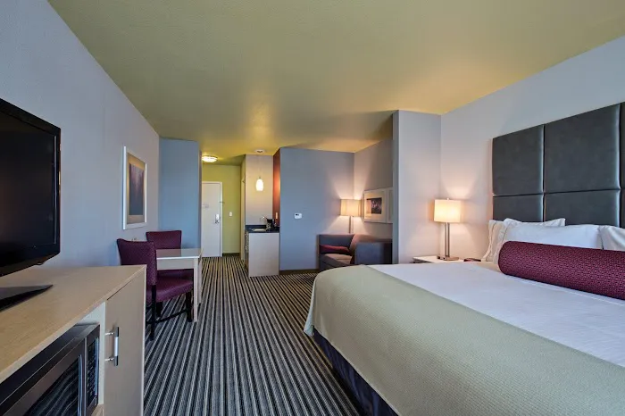 Holiday Inn Express & Suites Carlisle - Harrisburg Area by IHG 4