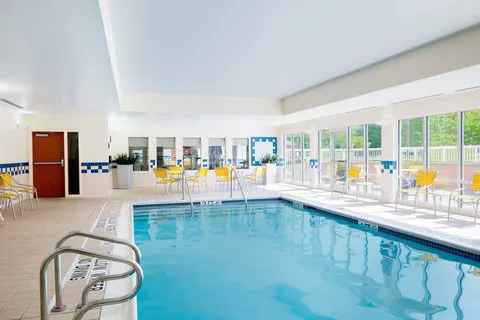 Fairfield Inn & Suites State College 4