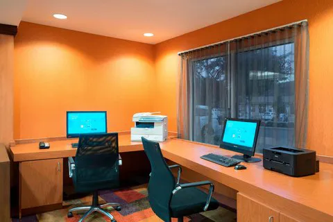 Fairfield Inn & Suites State College 4