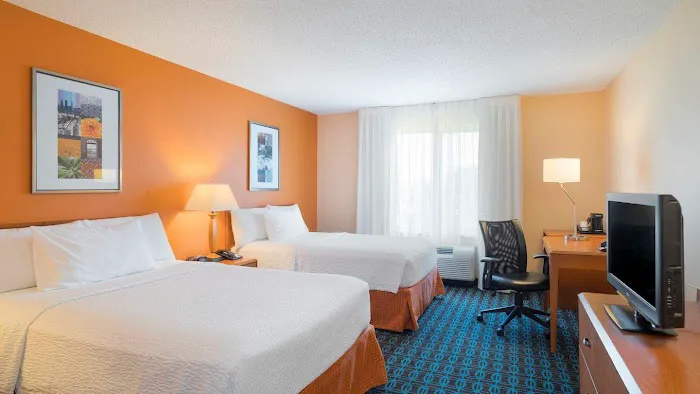 Fairfield Inn & Suites State College 4