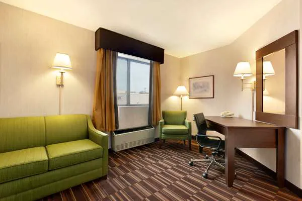 Super 8 by Wyndham West Springfield/Route 5 4