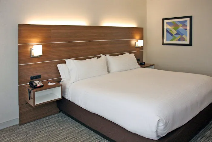 Holiday Inn Express Branford-New Haven by IHG 4
