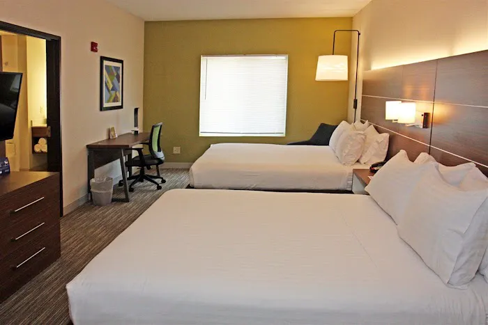 Holiday Inn Express Branford-New Haven by IHG 4