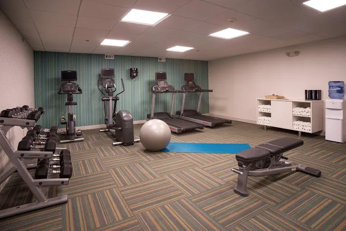 Holiday Inn Express Branford-New Haven by IHG 4