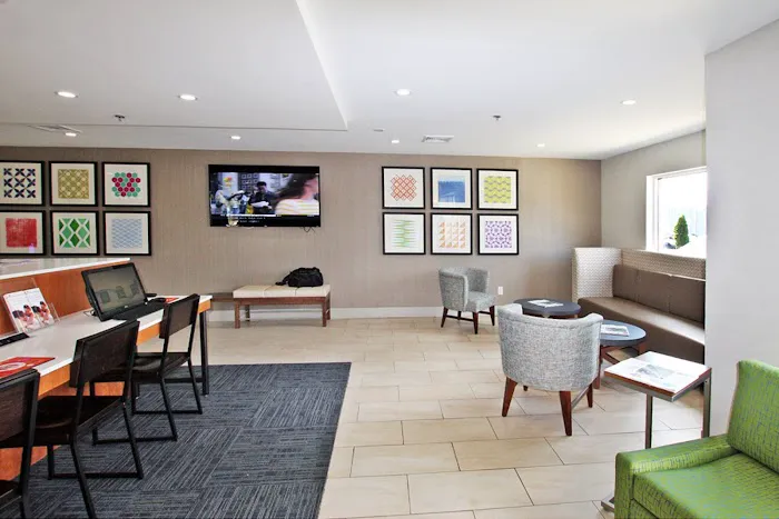 Holiday Inn Express Branford-New Haven by IHG 4